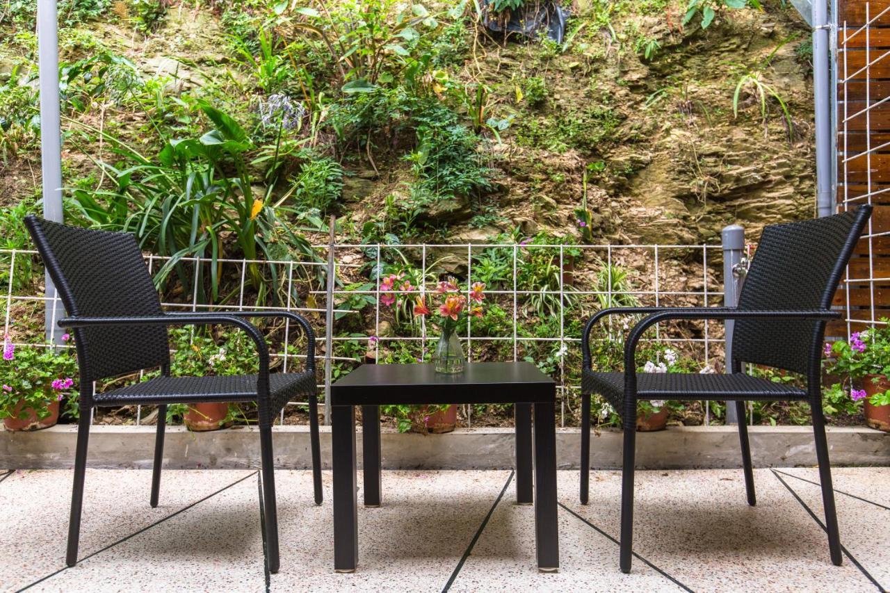 Iris Farmhouse ريناي المظهر الخارجي الصورة